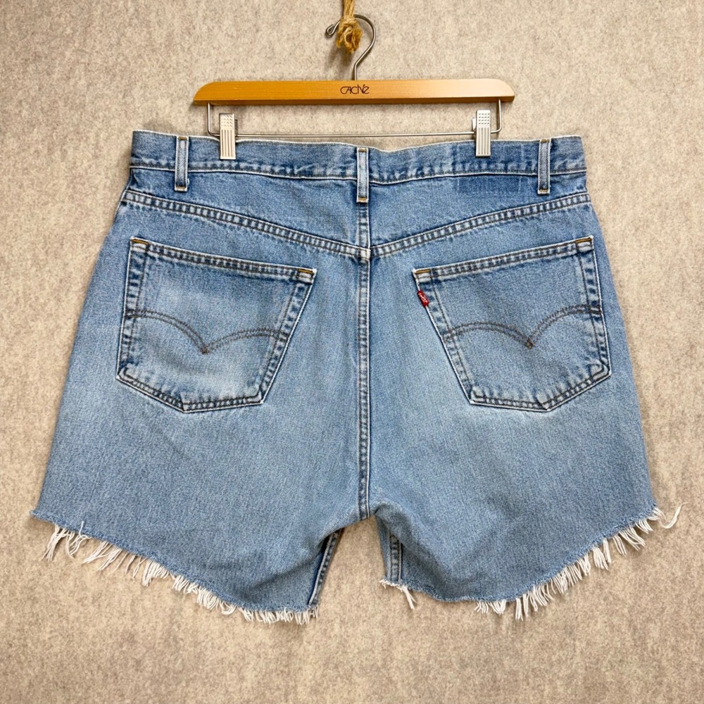 Levis 505 Mens Size 40 Vintage Light Wash Denim Cutoff Shorts Regular Fit Blue - Picture 4 of 7